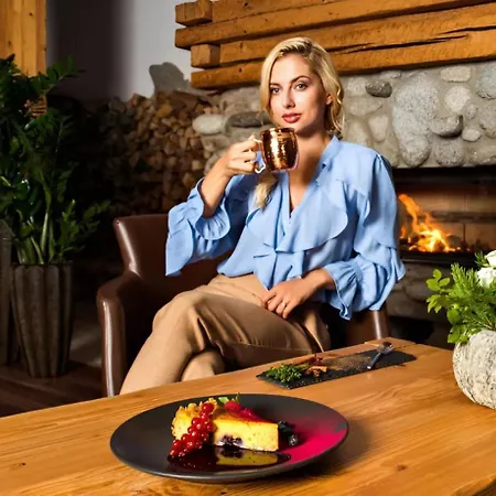 Pieris 3*